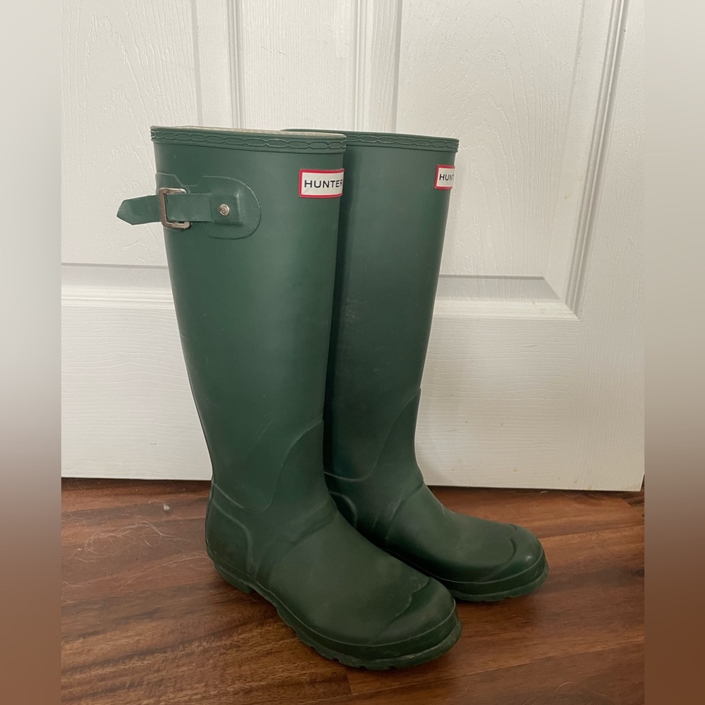 Hunter Original Tall Matte Green Rainboots - Picture 6 of 11